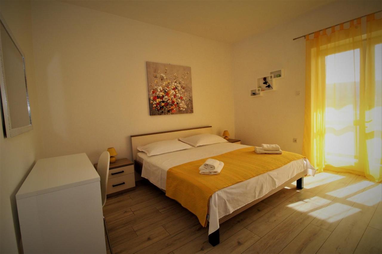 Apartments And Rooms With Parking Space Pag - 13060 Pag Town Luaran gambar